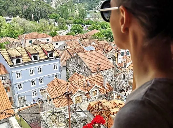 度假居 Rustica House 斯克拉丁