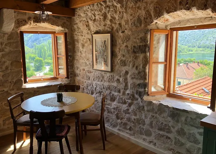 Rustica House 度假居